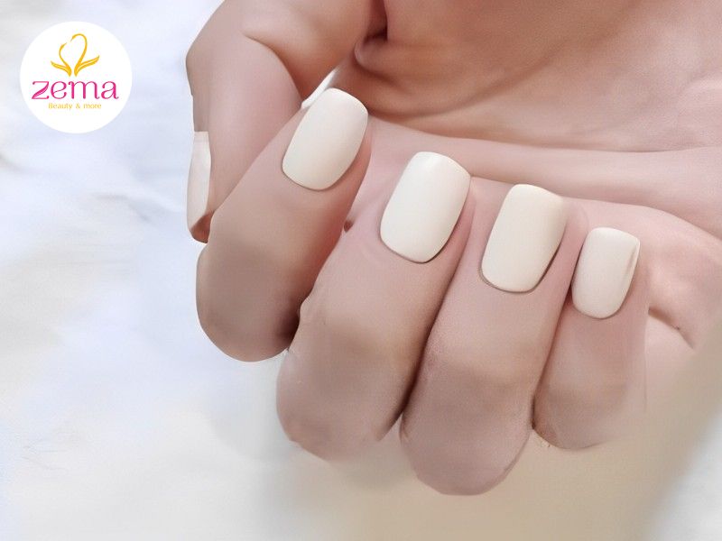 Để móng tay dài hay móng tay ngắn thì nail màu nâu sữa nhạt đều phù hợp